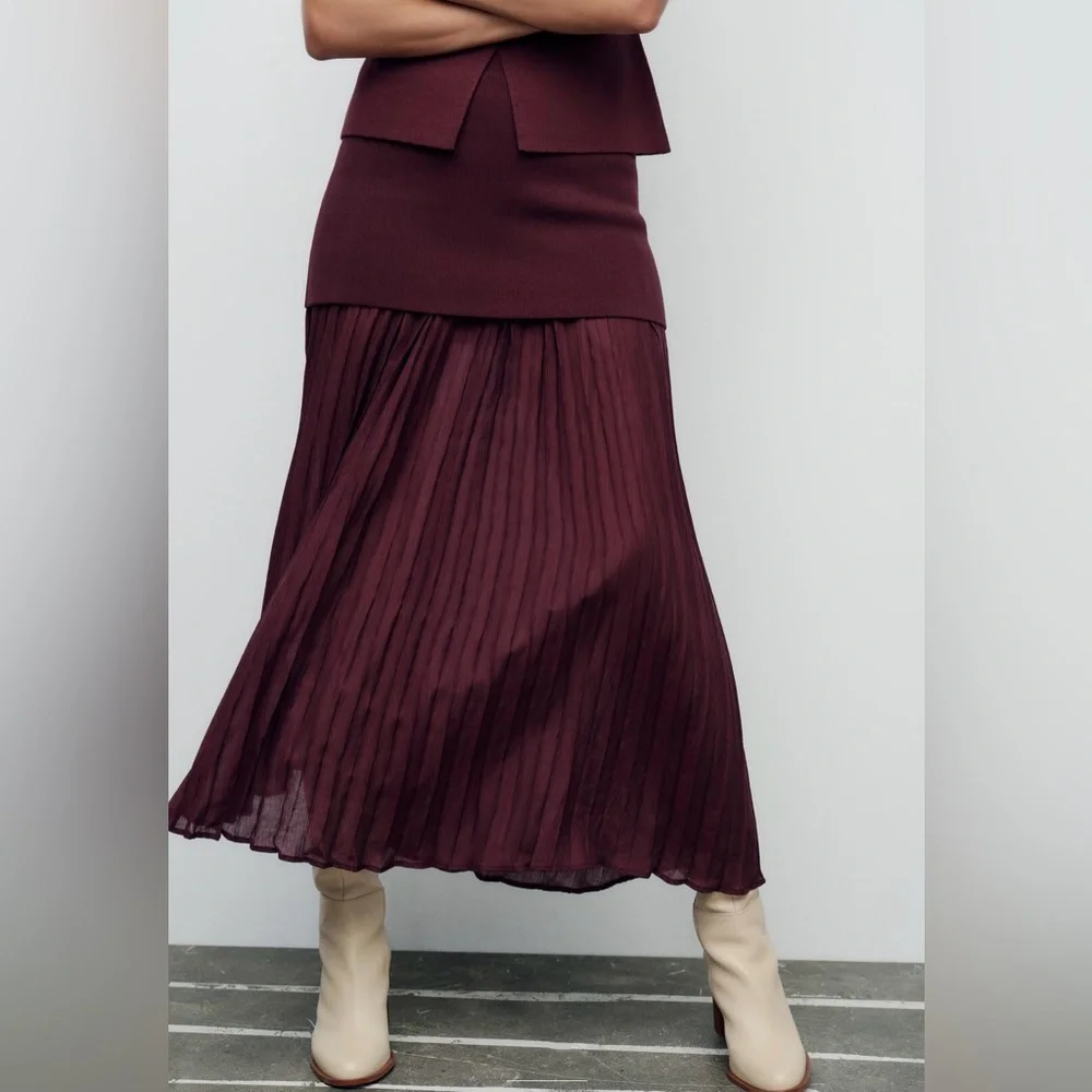 Elegant Burgundy Pleated Skirt zara - Picture 2 of 5